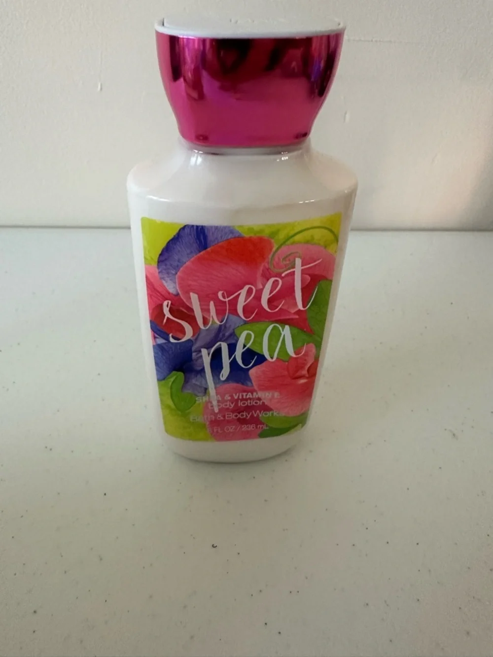 Bath & Body Works Sweet Pea Lotion - White Bottle with Pink Cap NWT